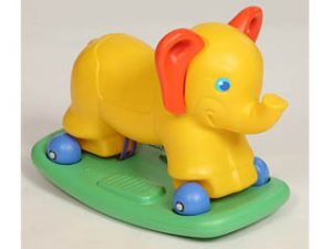 VEGUI ELEFANTE CON SILLA MECEDORA CX1
