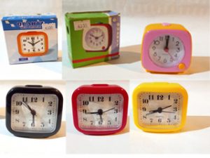RELOJ DESPERTADOR CUADRADO 7X7(2MOD)BX12